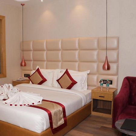 The Landmark Hotel Muzaffarpur Exterior photo