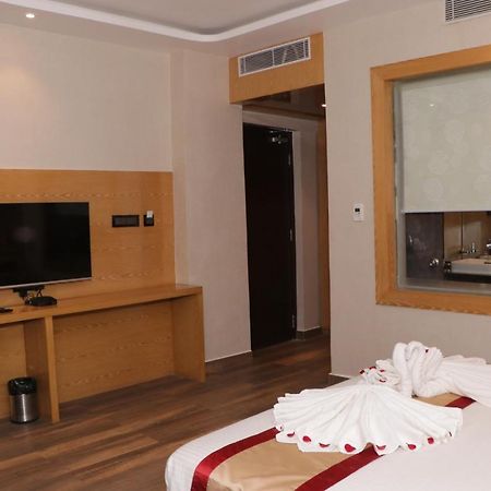 The Landmark Hotel Muzaffarpur Exterior photo