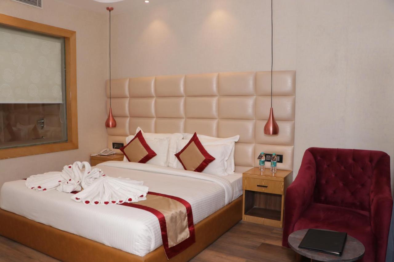 The Landmark Hotel Muzaffarpur Exterior photo