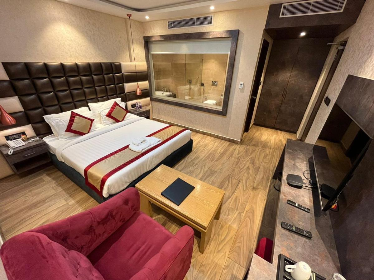 The Landmark Hotel Muzaffarpur Exterior photo