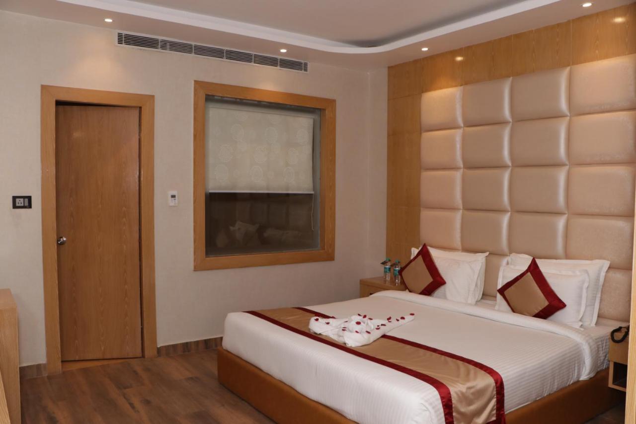 The Landmark Hotel Muzaffarpur Exterior photo