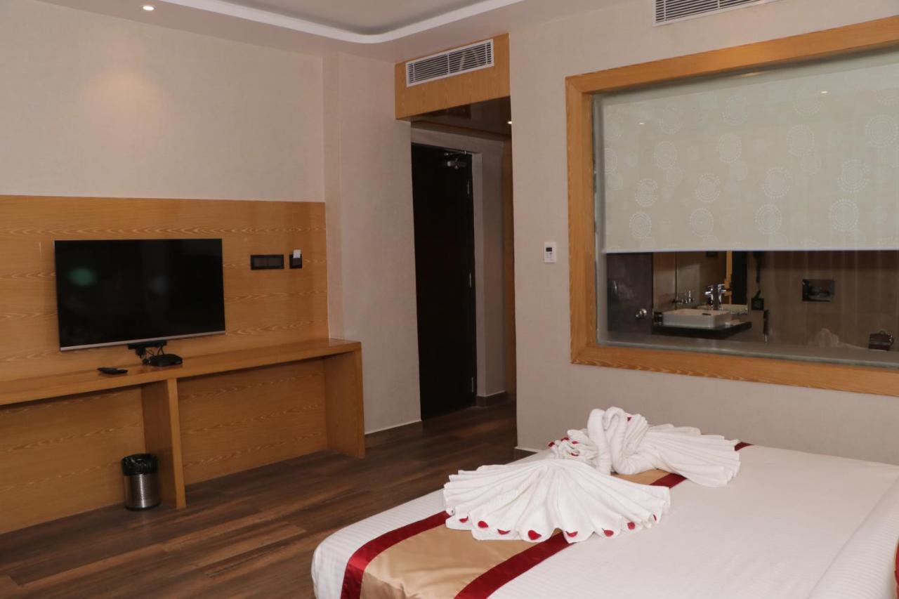 The Landmark Hotel Muzaffarpur Exterior photo