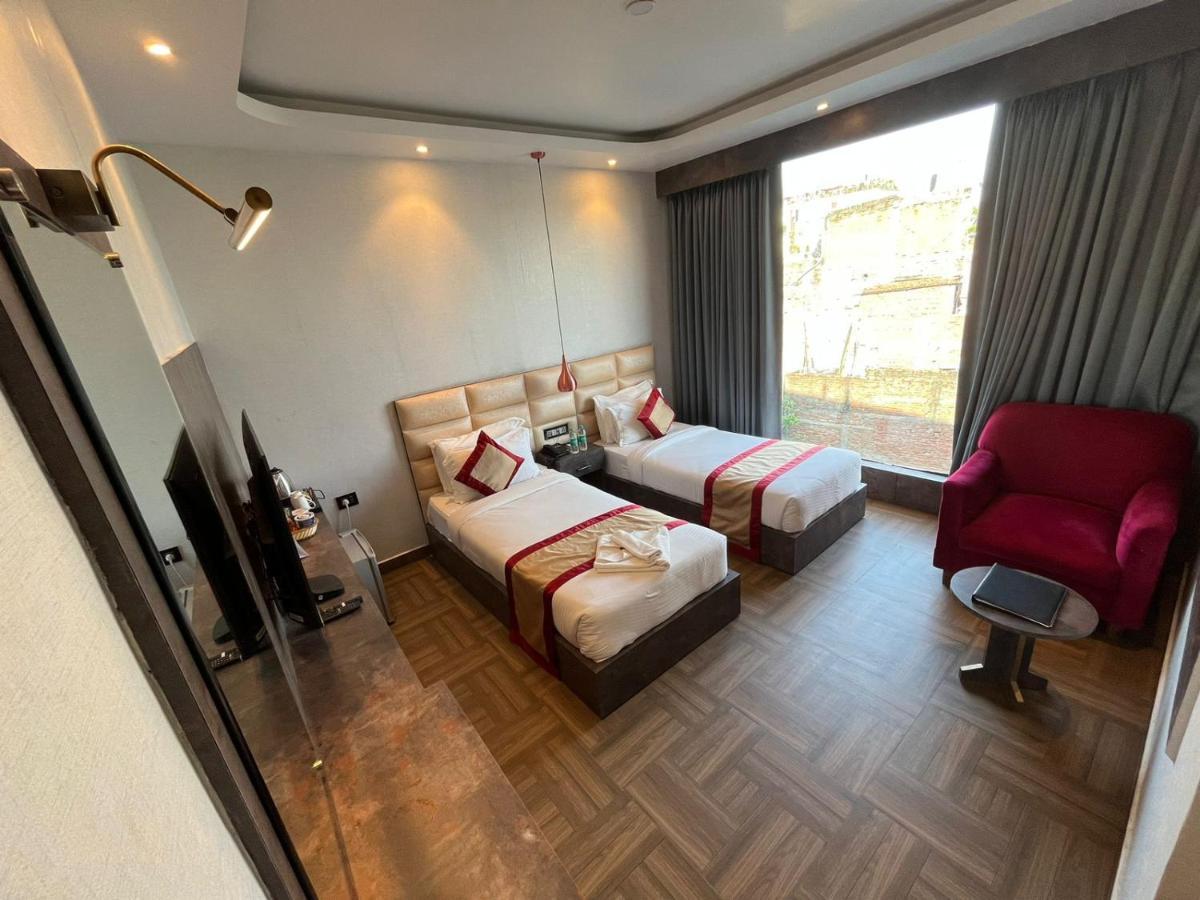 The Landmark Hotel Muzaffarpur Exterior photo